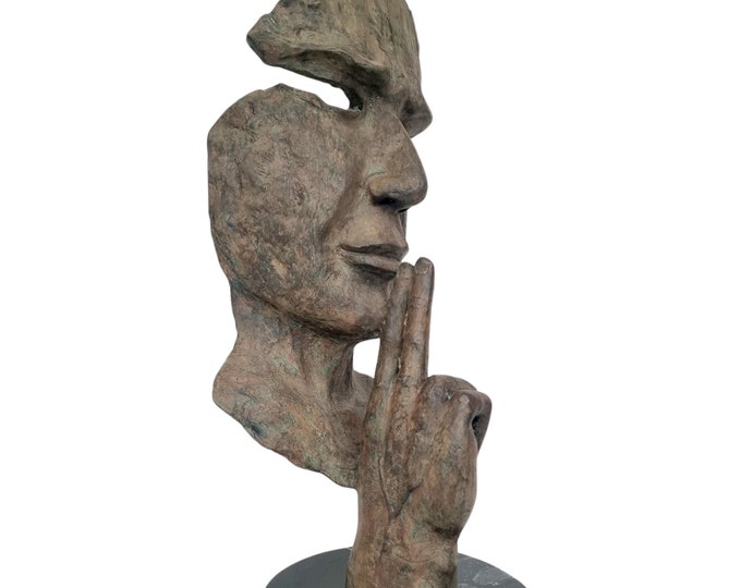 Large bronze male head - The whispering man - Man asking for silence - Abstract bronze artwork - Reflection and meditation
