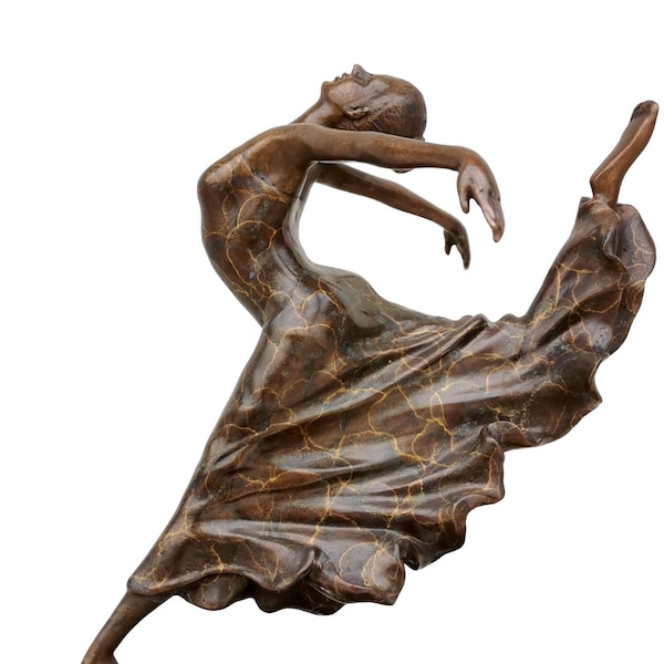 Sculpture en bronze d’une danseuse moderne