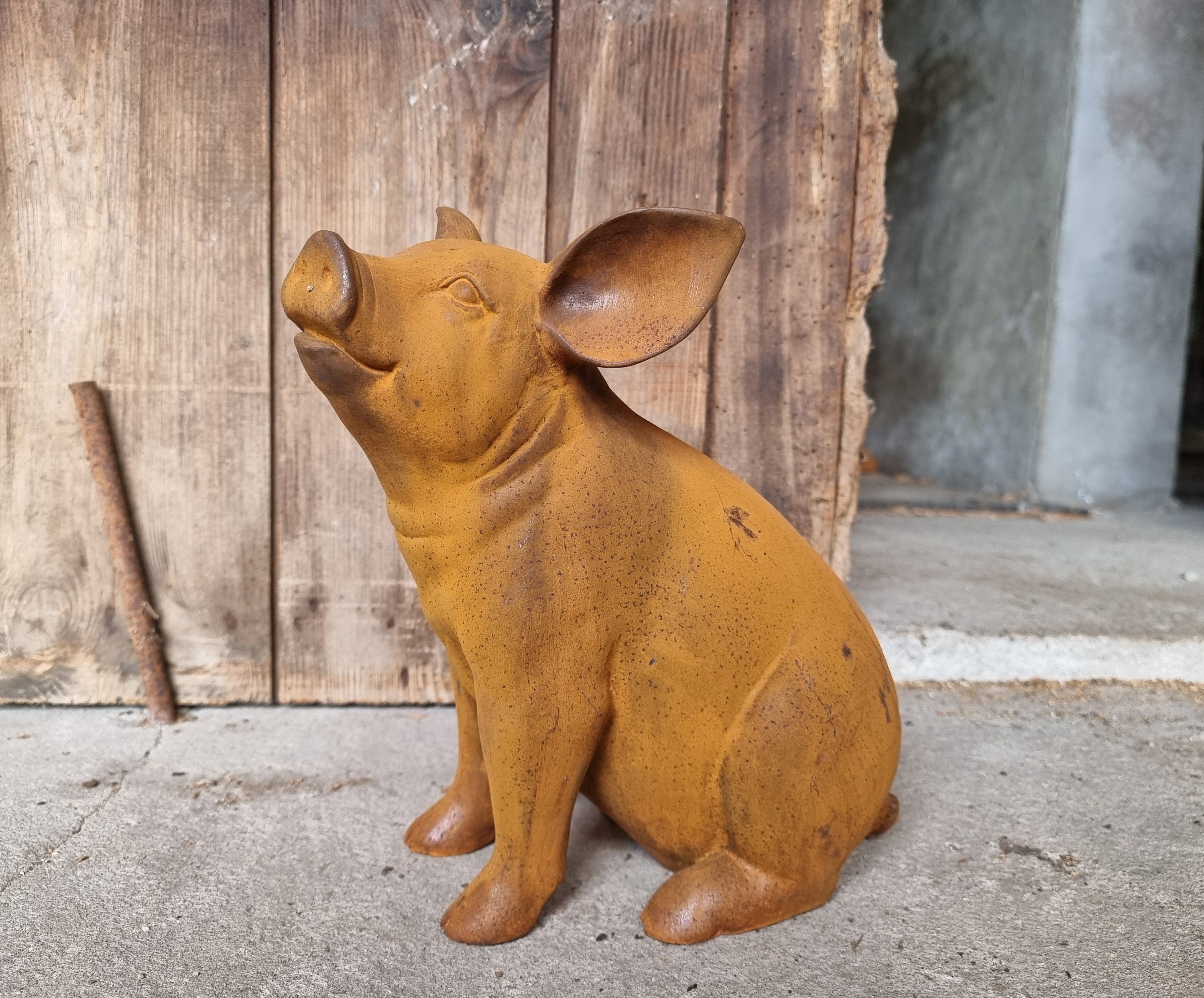 Cast iron pig sculpture Pig statue Cast iron garden statues