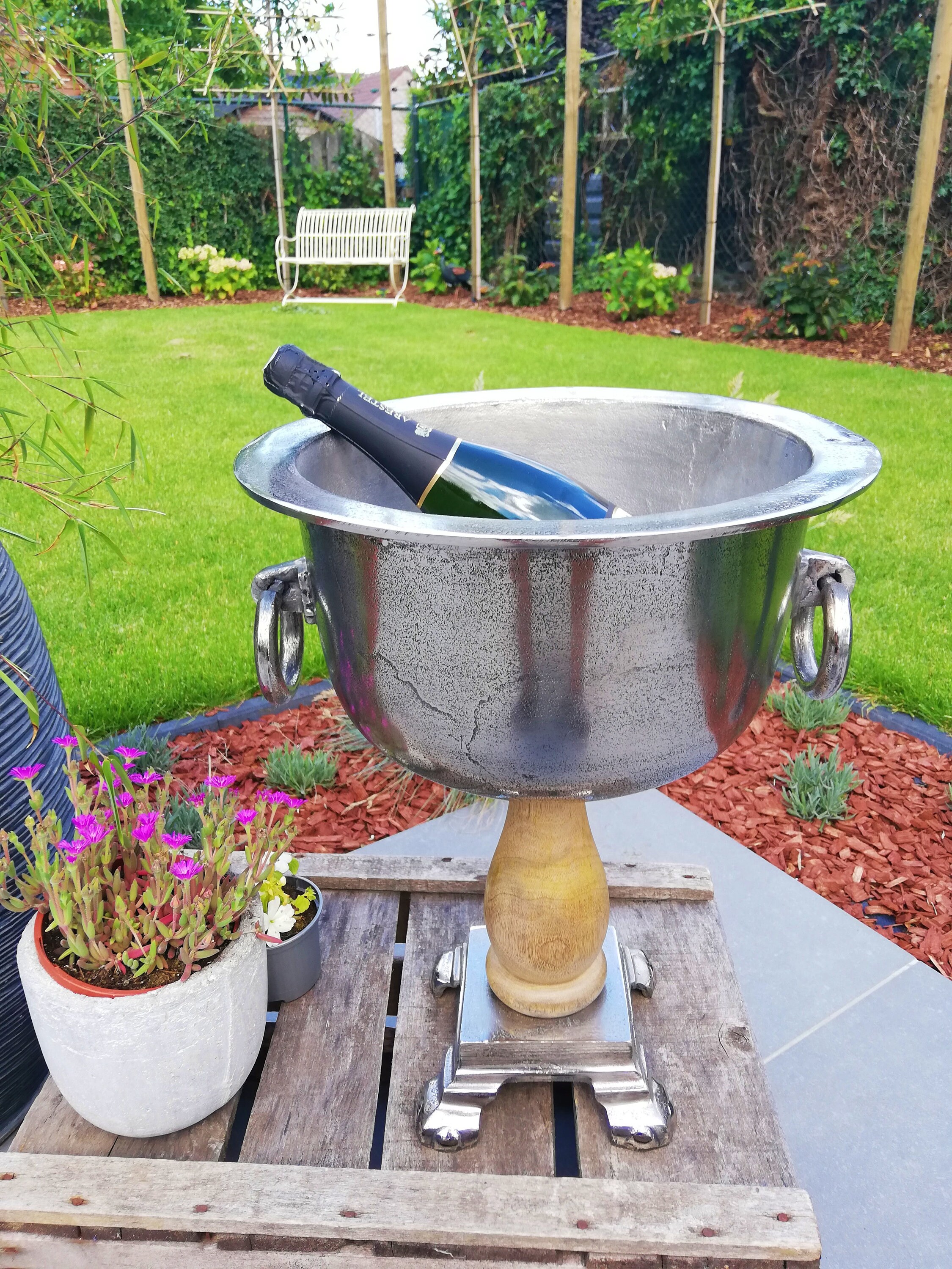 luxurious Wine Cooler/Champagne cooler/champagne ice bucket Wood