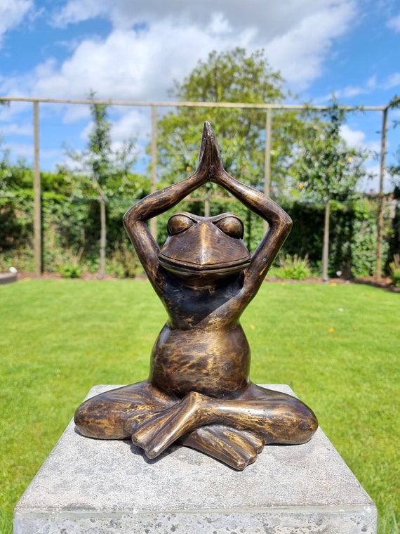 Statue yoga - Sculpture extérieur design en pierre
