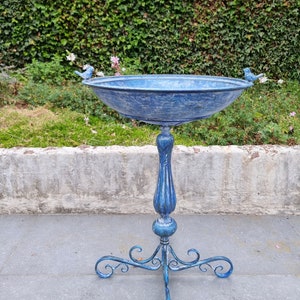 Magic birdbath - Wrought iron birdbath or plant stand - very decorative garden decoration - Garden and terrace decoration