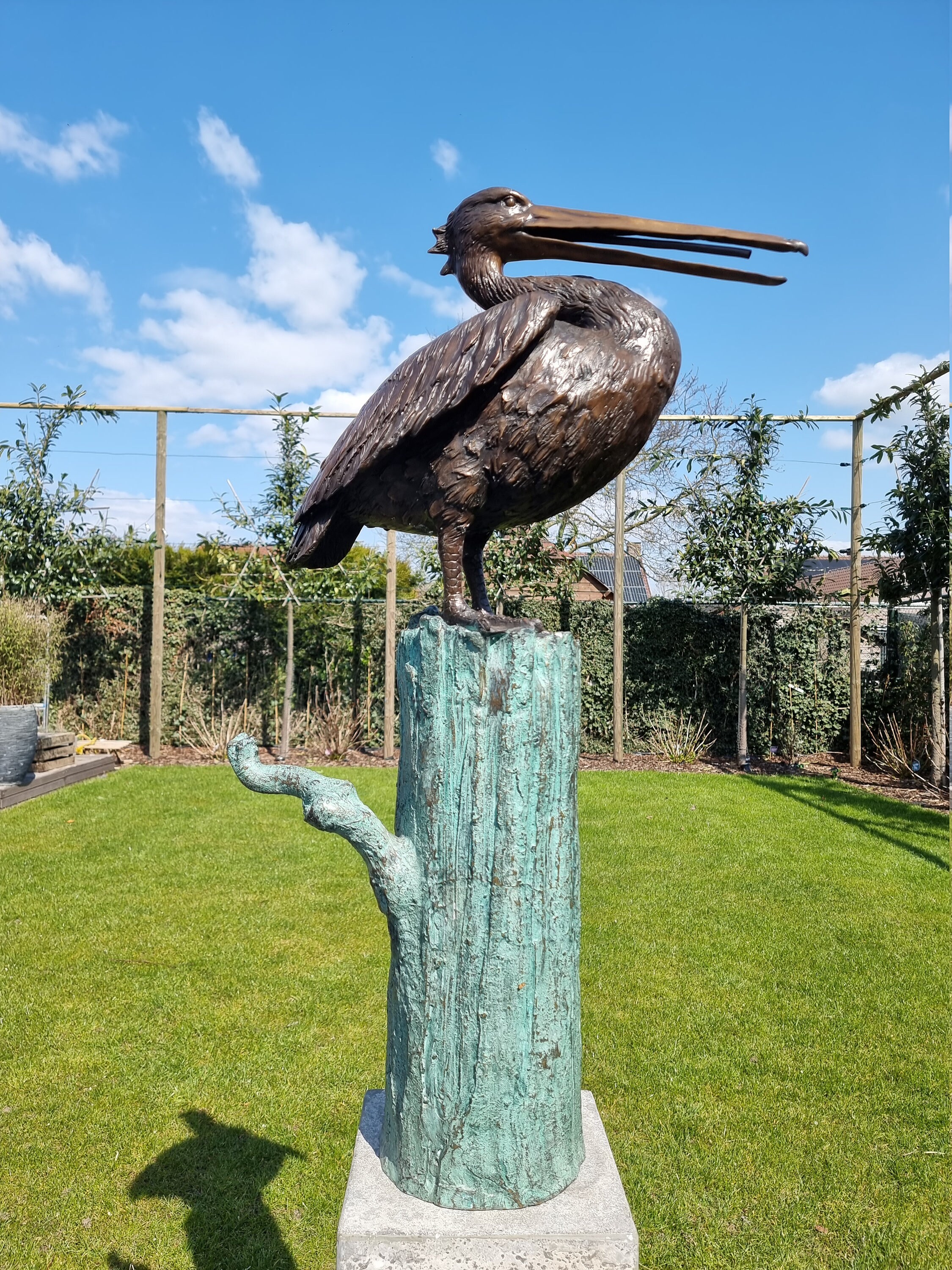 Lifesize Pelican Bronze fountain Bronze garden sculptures Lawn art