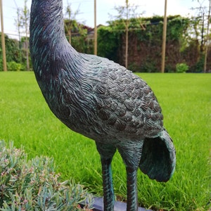 Statue en bronze dun héron/oiseau de grue image 9