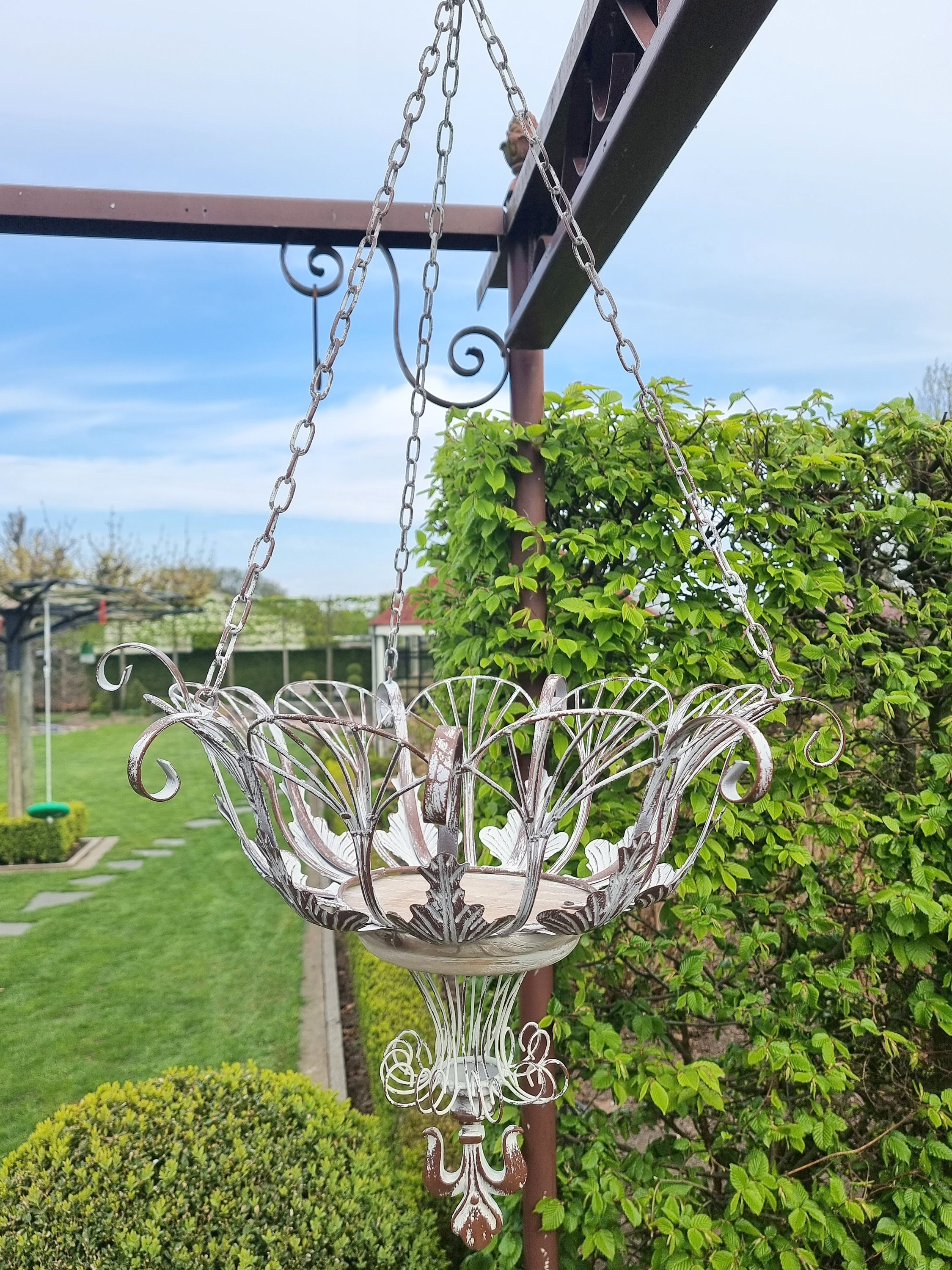 Wrought iron flower basket - Hanging flower baskets - Gift idea for the