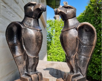 Pair of cast iron eagles on wooden base - Rustic decoration