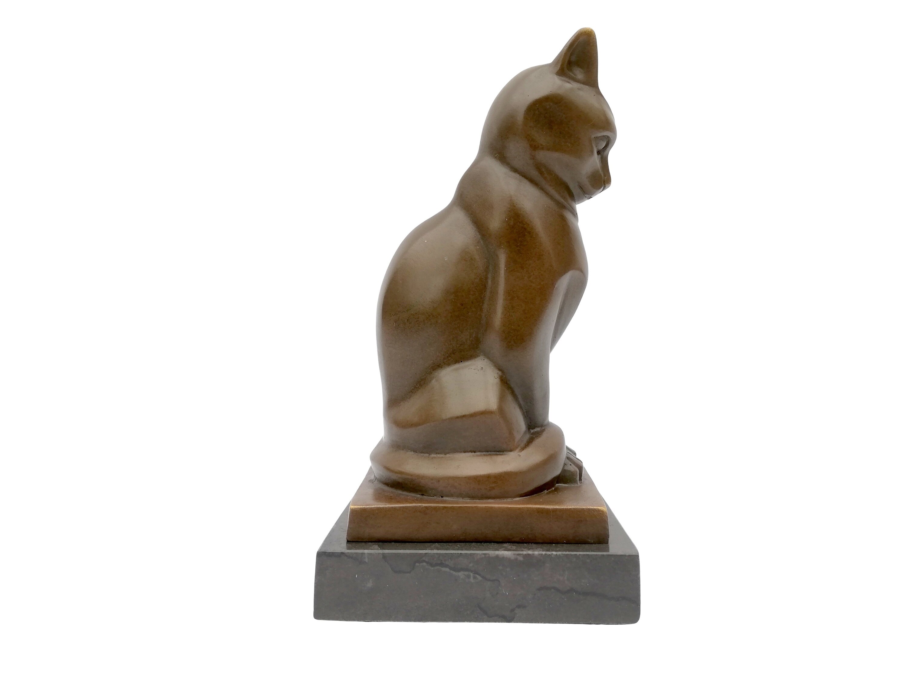 A bronze cat statue in Art deco style