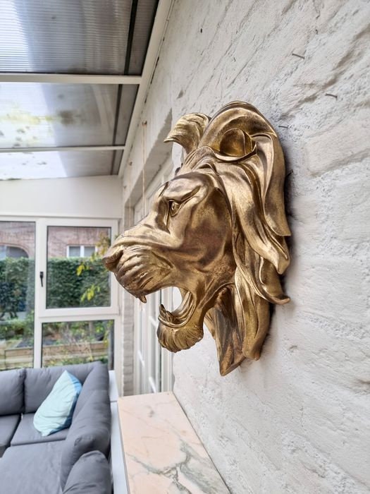 Large lion head Wall mounted Golden lion head