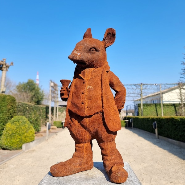 Rat en fonte avec boisson - Sculptures de jardin en fonte