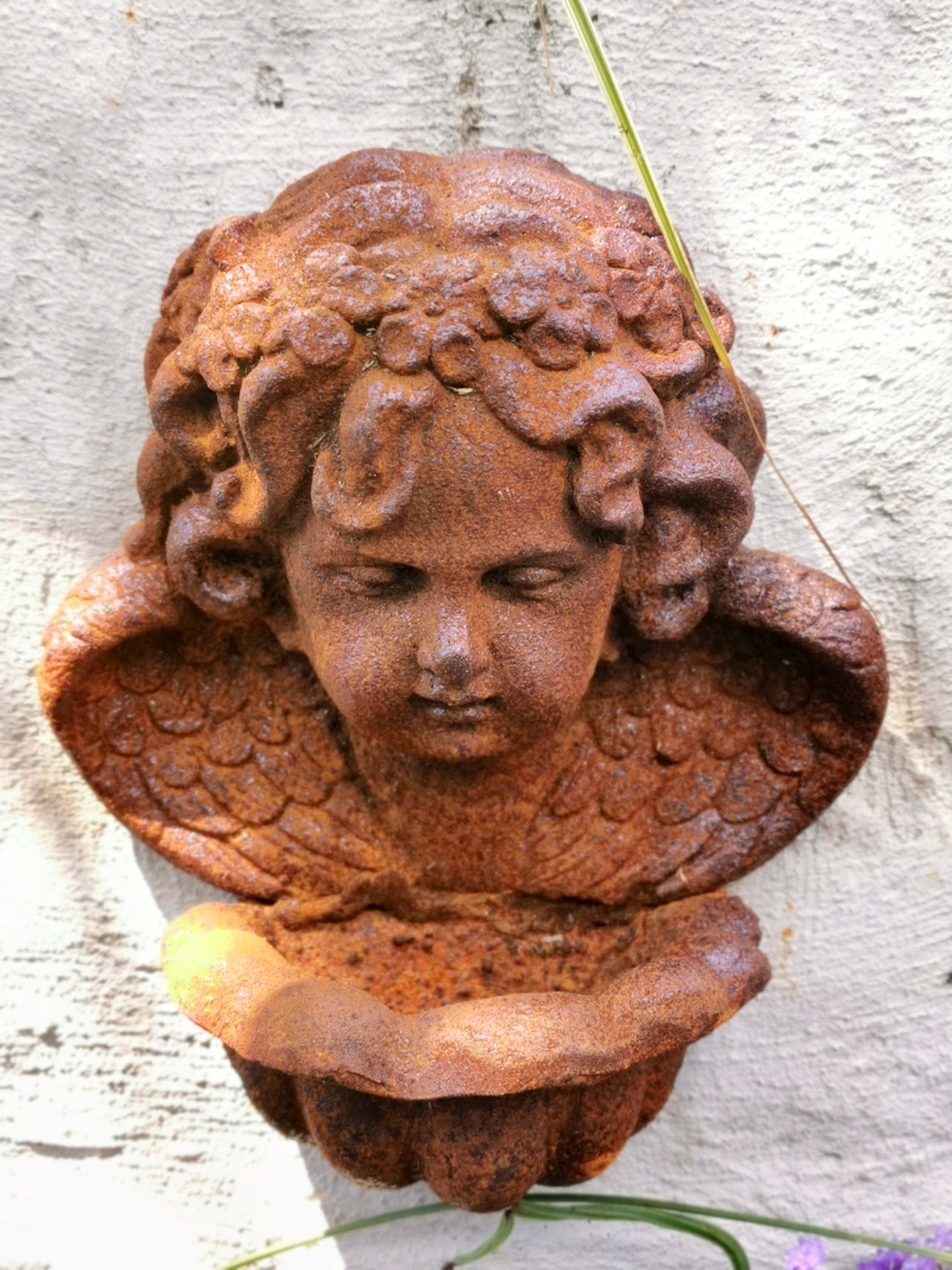 Beautiful garden ornament Antique garden furnishings Cast iron wall