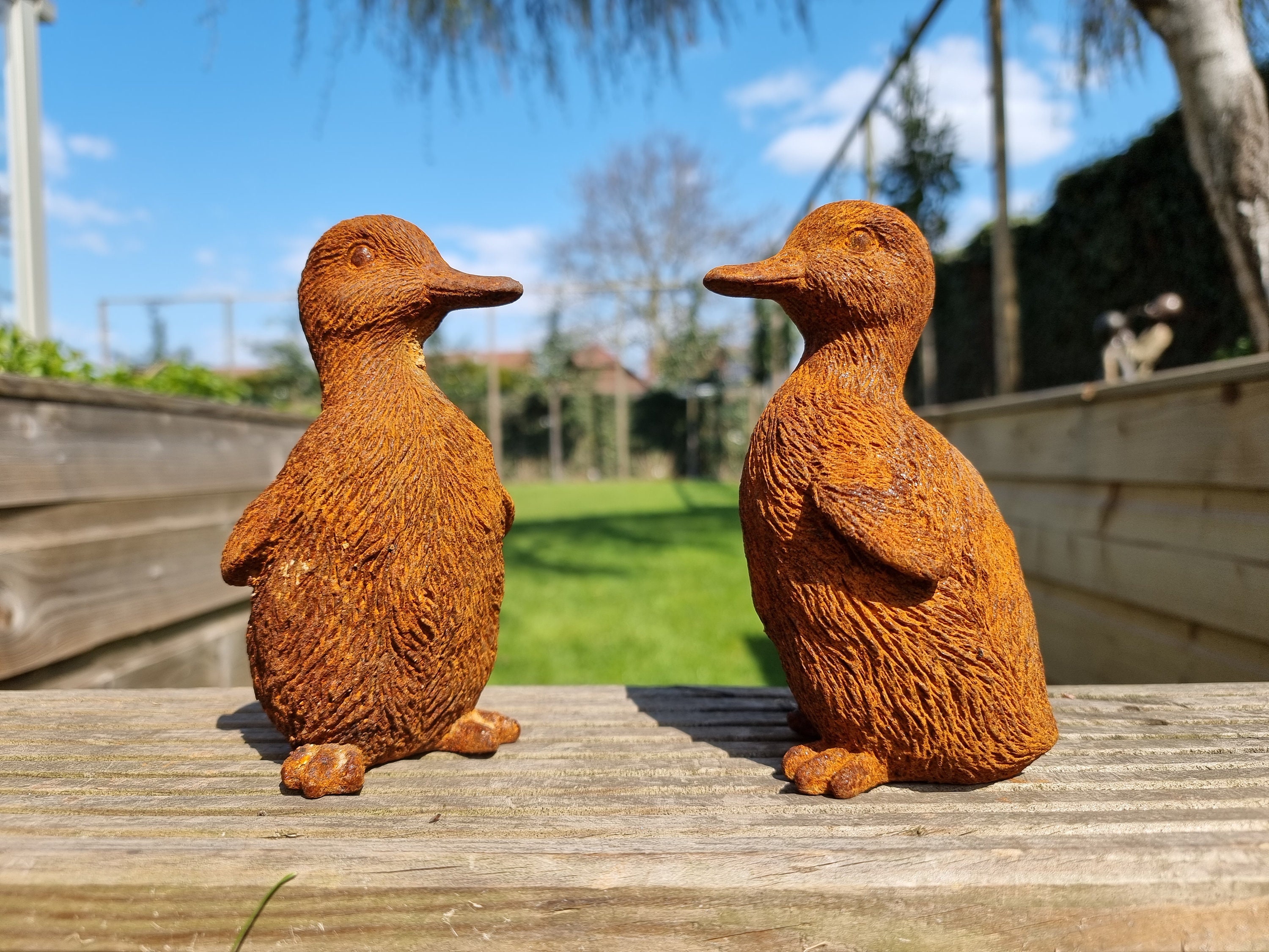 Cast iron ducklings Courtyard ornaments Garden ornaments Duck sculptures
