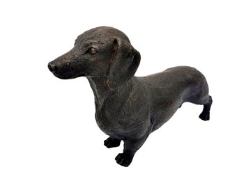 Dachshund dog - Bronze sculpture - Lifelike dog