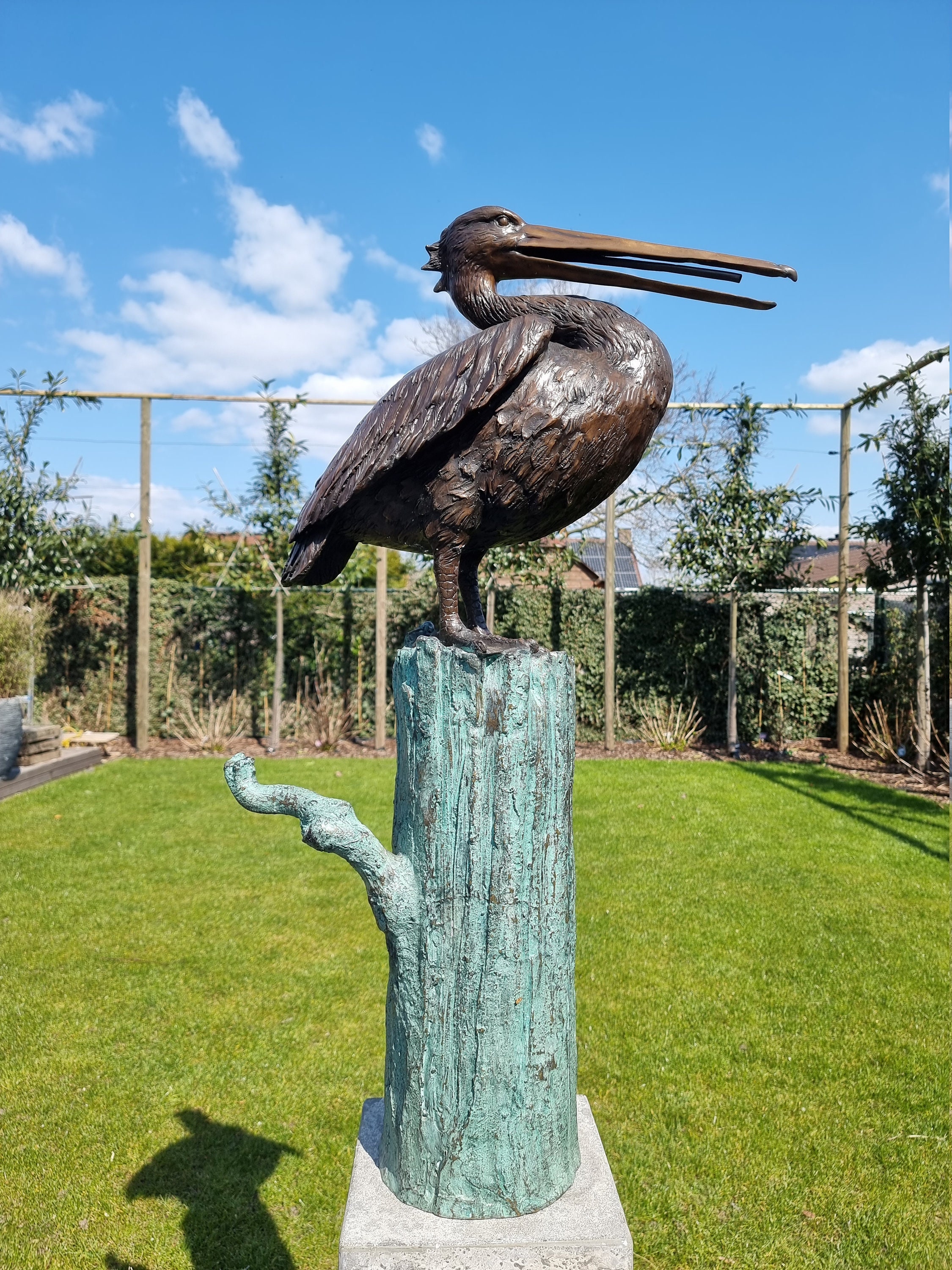 Lifesize Pelican Bronze fountain Bronze garden sculptures Lawn art