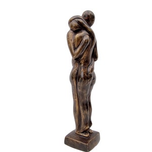 Abstract sculptuur - Verliefd koppel - Bronzen omhelzend koppel - Liefde cadeau - Huwelijksverjaardag