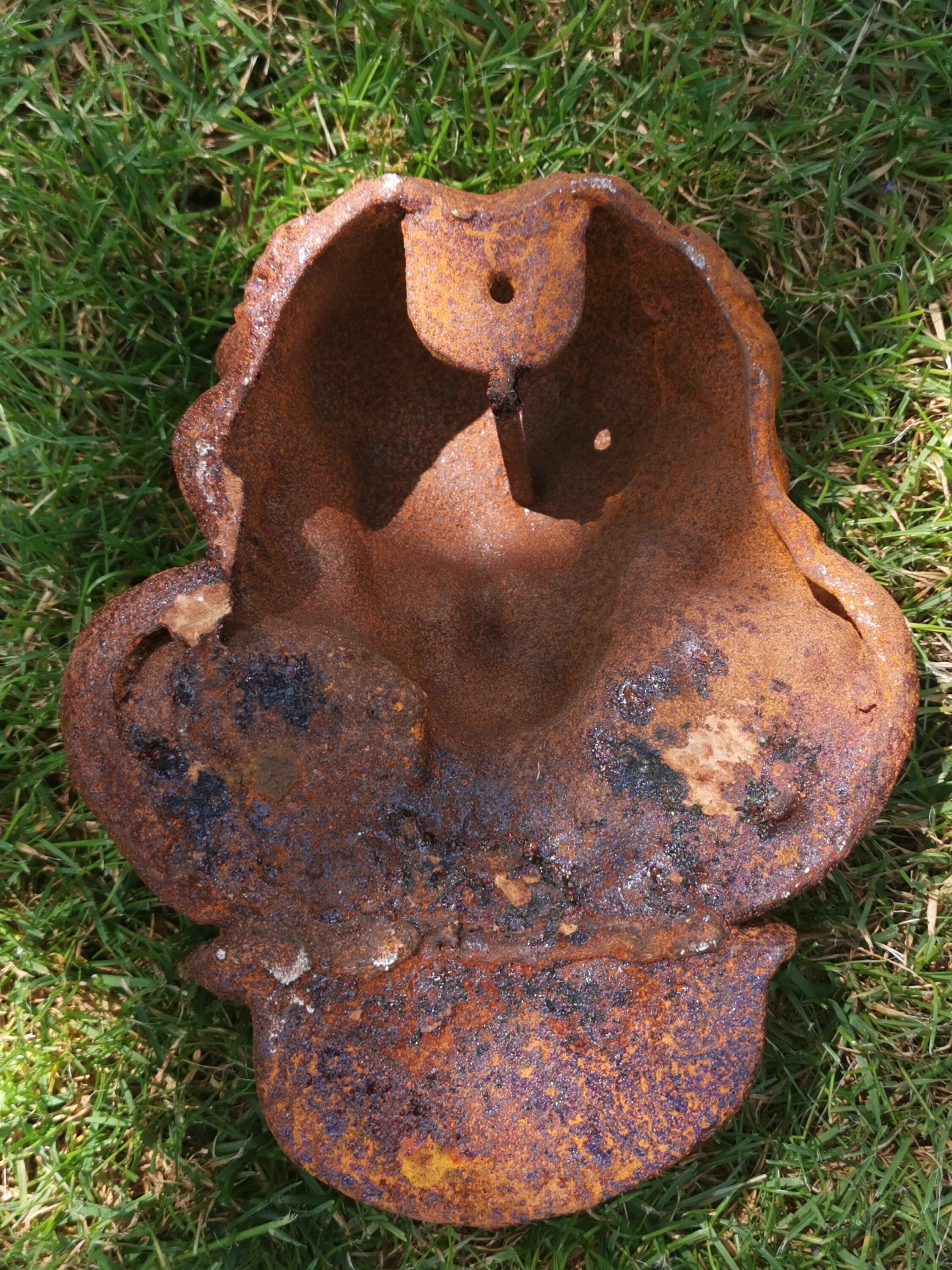 Beautiful garden ornament Antique garden furnishings Cast iron wall