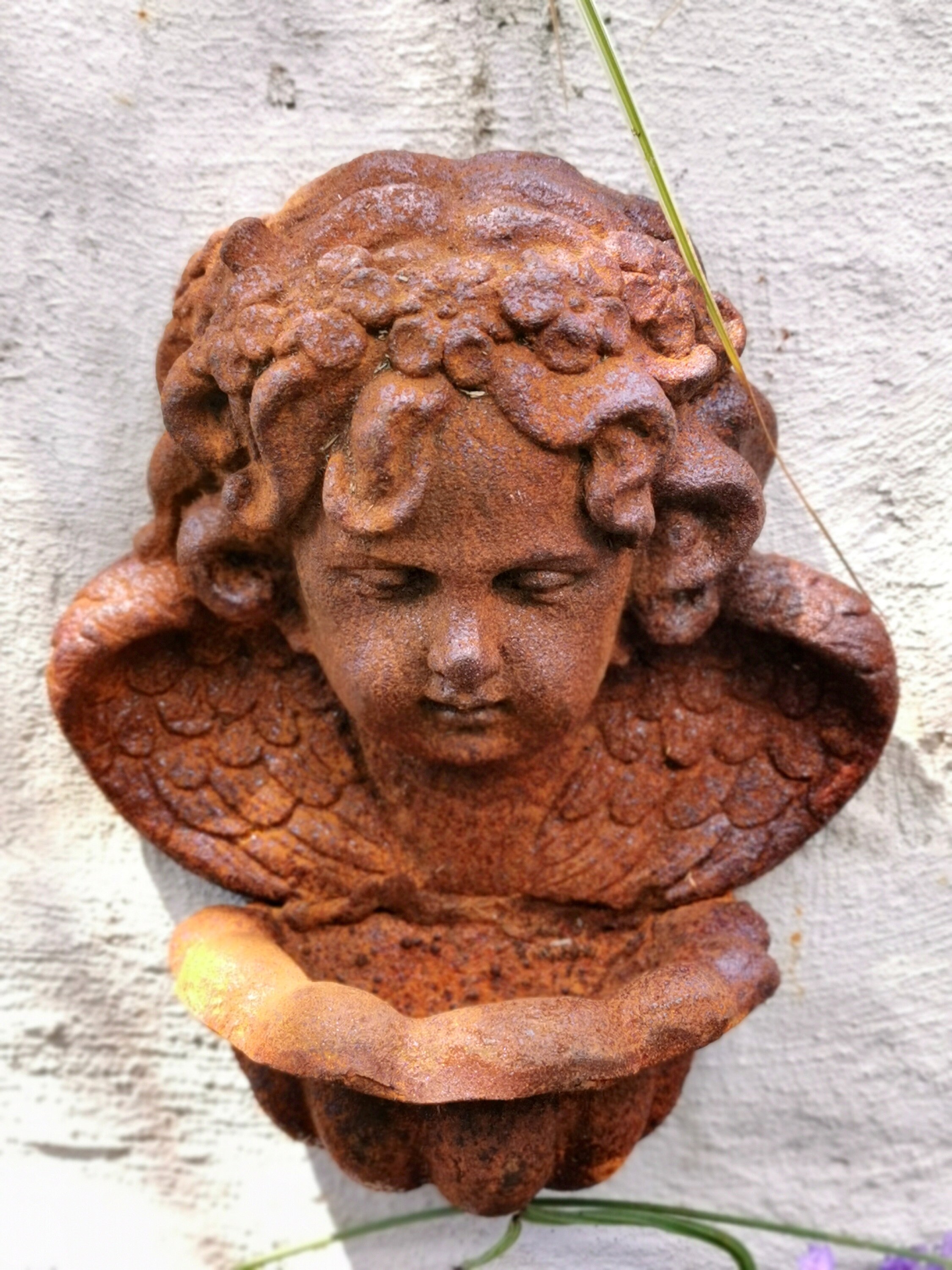 Beautiful garden ornament Antique garden furnishings Cast iron wall