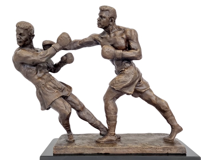 Extremely detailed bronze sculpture of 2 boxing men - Boxers - Martial arts bronze artwork - Gift for boxer