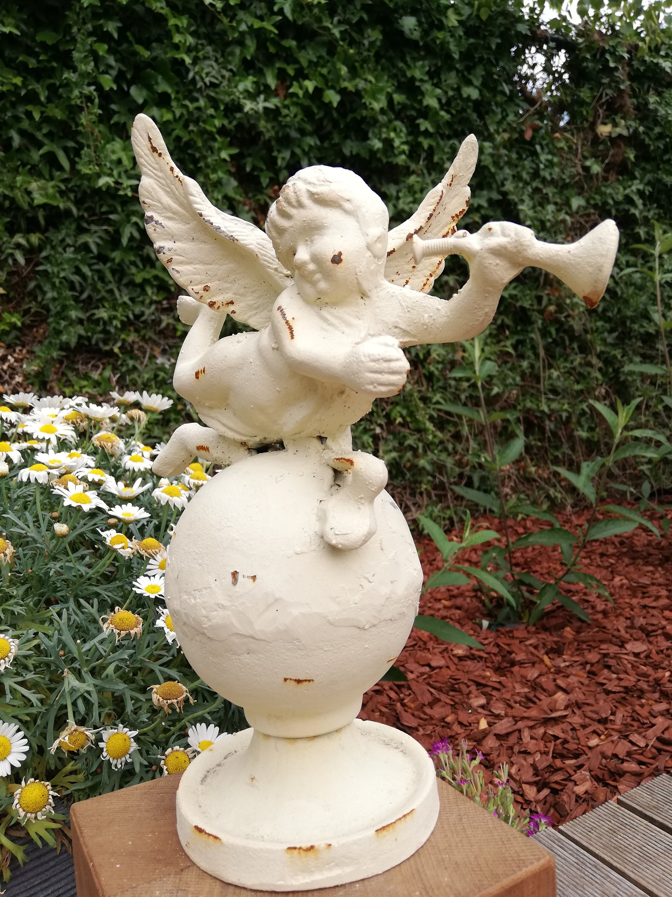Cast iron angel sculpture (garden sculpture or inside)