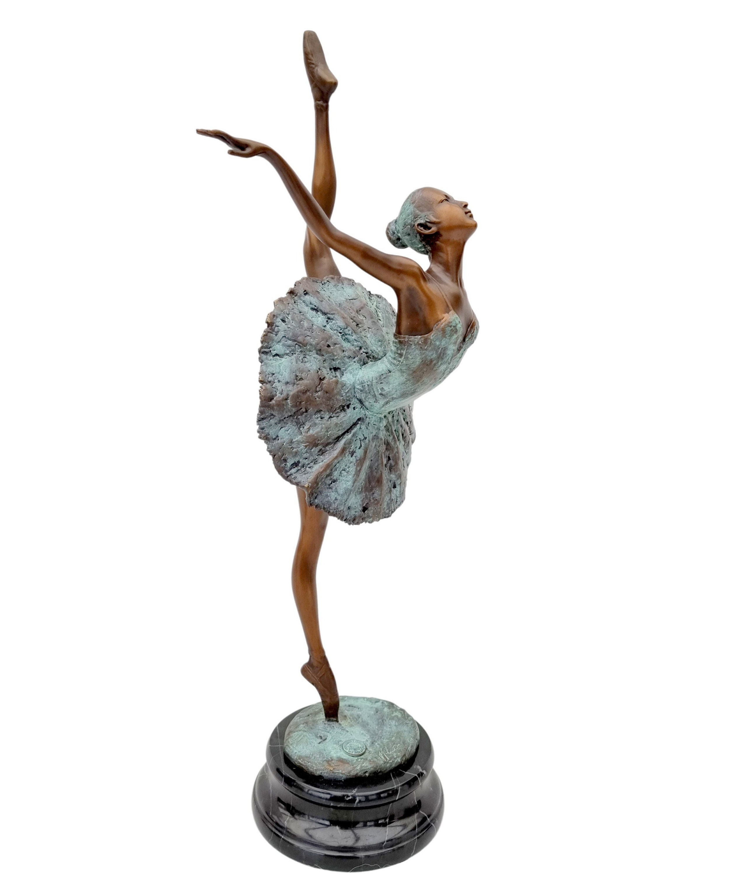 Graceful bronze sculpture of a female dancer Bronze figurines