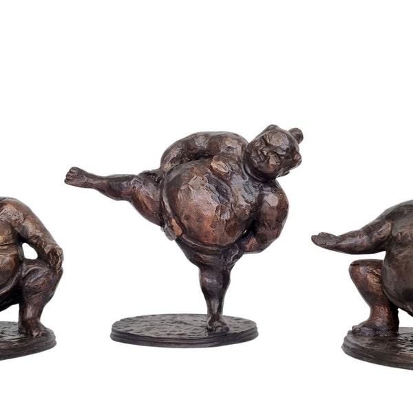 Set of three Sumo wrestlers - bronze figures - Asian wrestlers - Martial arts - Decorative bronze works of art