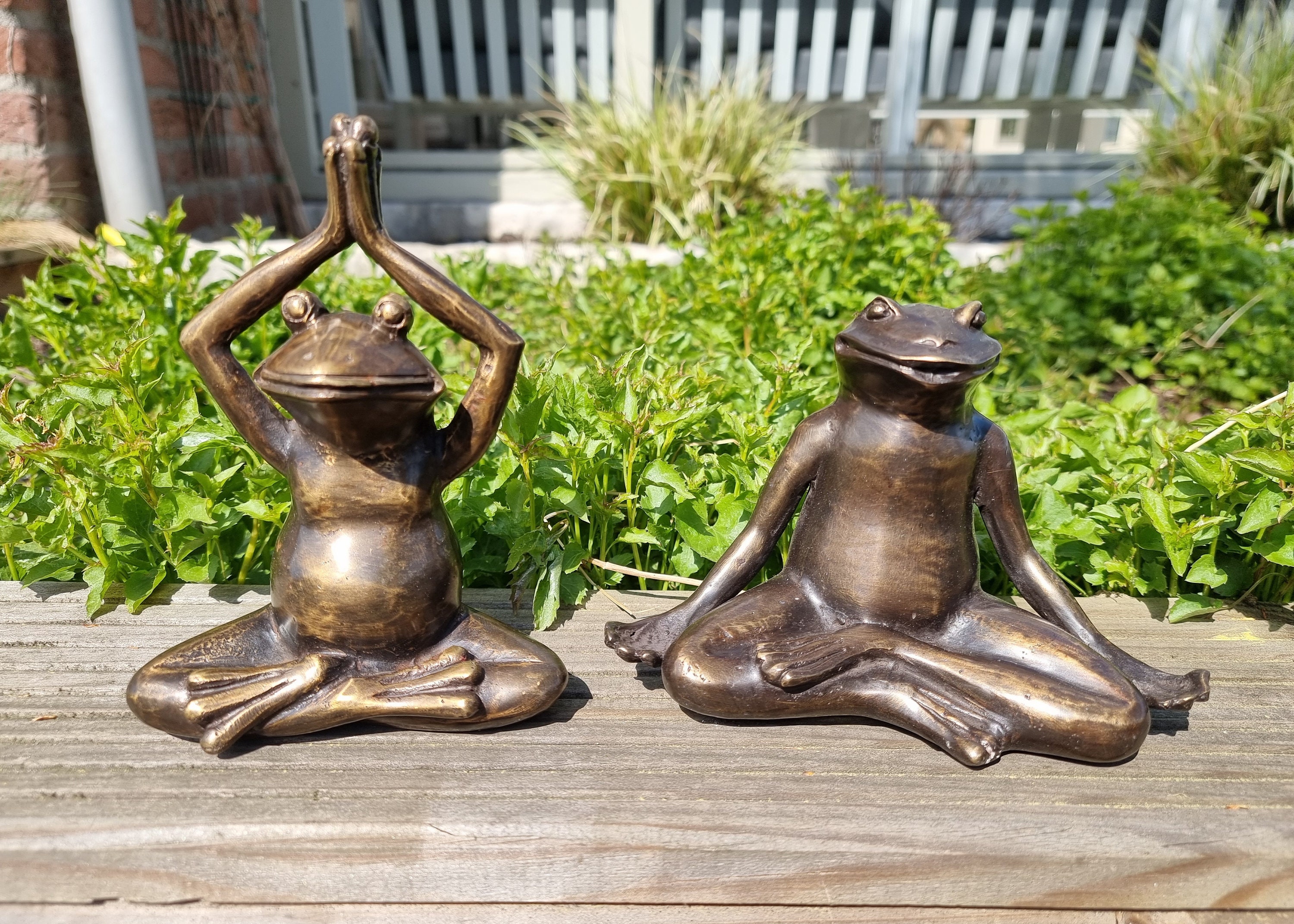Pair of bronze frogs Meditating frogs Garden ornaments