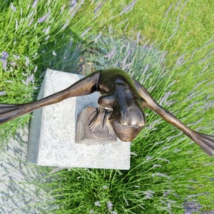 Grenouille acrobatique Grenouille en bronze Grenouille de décoration de jardin et de maison image 10