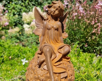 Sculpture of an Angel  -  Garden fairy - Cast iron garden ornaments