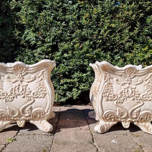 Two Jardinières - Garden vases - cast iron planters