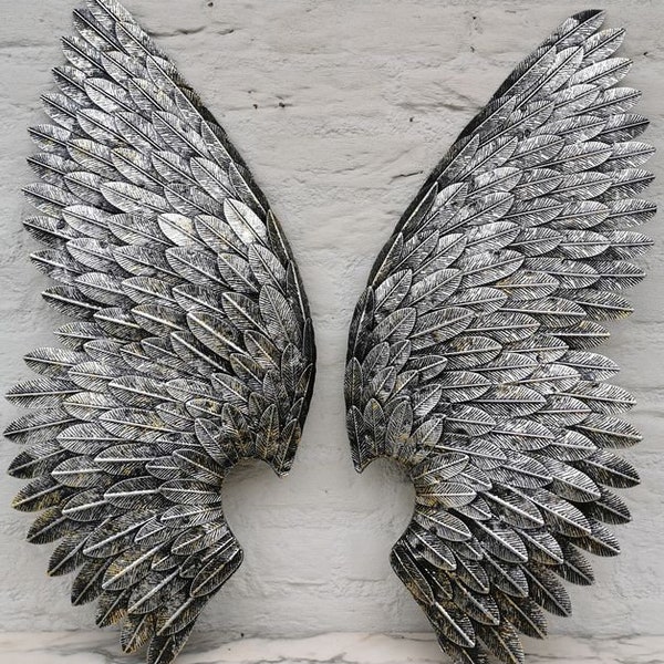 A pair of silver wall mounted angel wings - Angel wings - Christmas decoration - Wall decoration