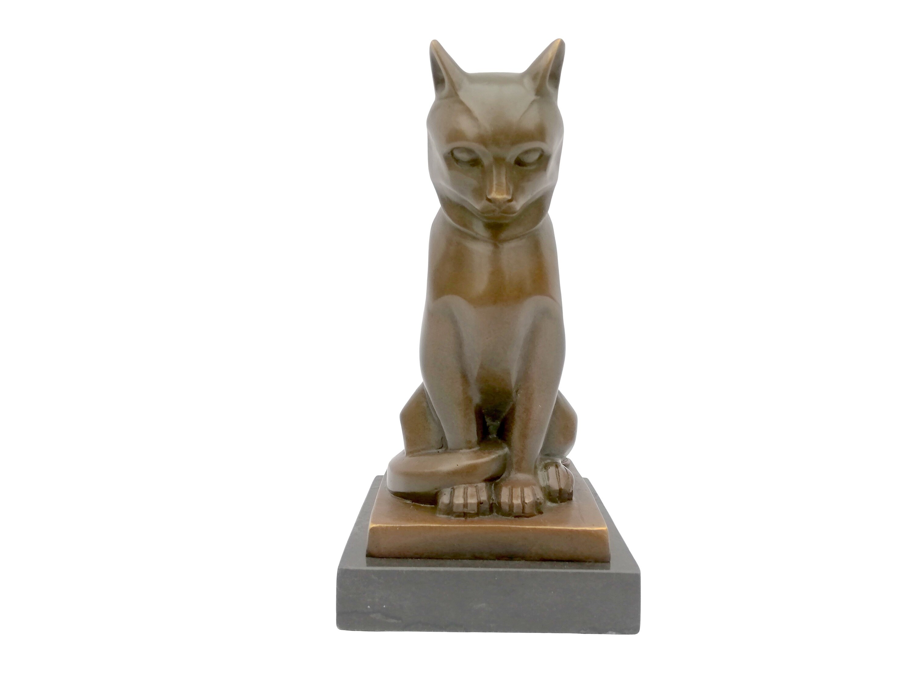 A bronze cat statue in Art deco style