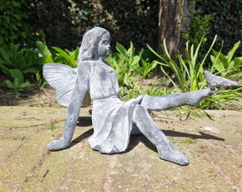 Sculpture terrasse et jardin - Fée de jardin en fonte - Inspiration jardin - belles sculptures de jardin