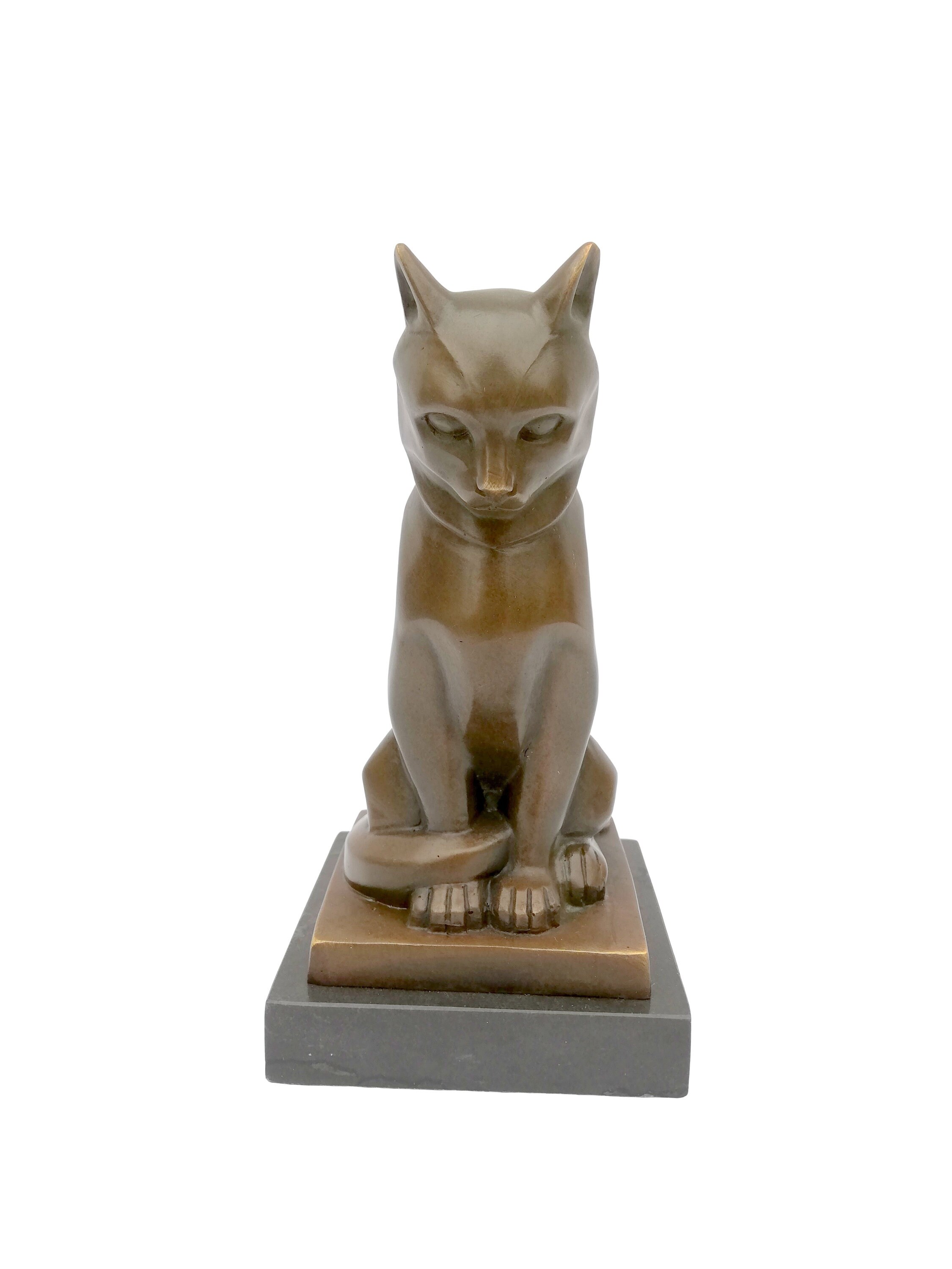 A bronze cat statue in Art deco style