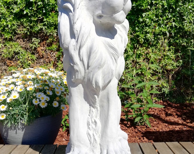 Phenomenal big statue of a lion - Garden sculpture