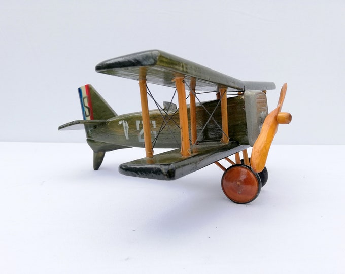 Vintage WW Airplane model - Wood handpainted