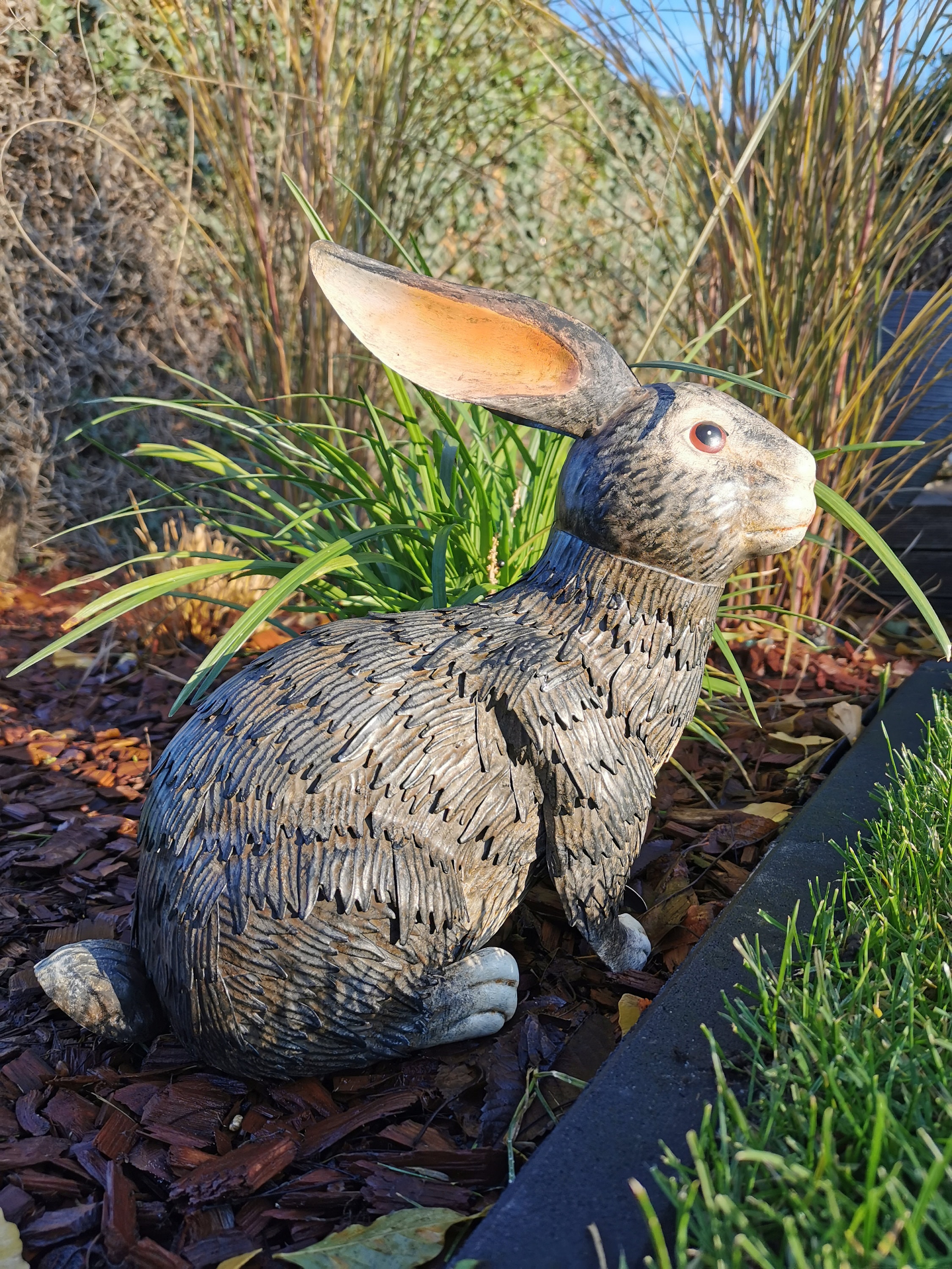 Cute metal rabbit ( Garden Sculpture)