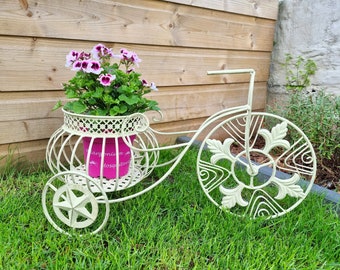 Bicycle shaped flower pot - Garden and patio decoration