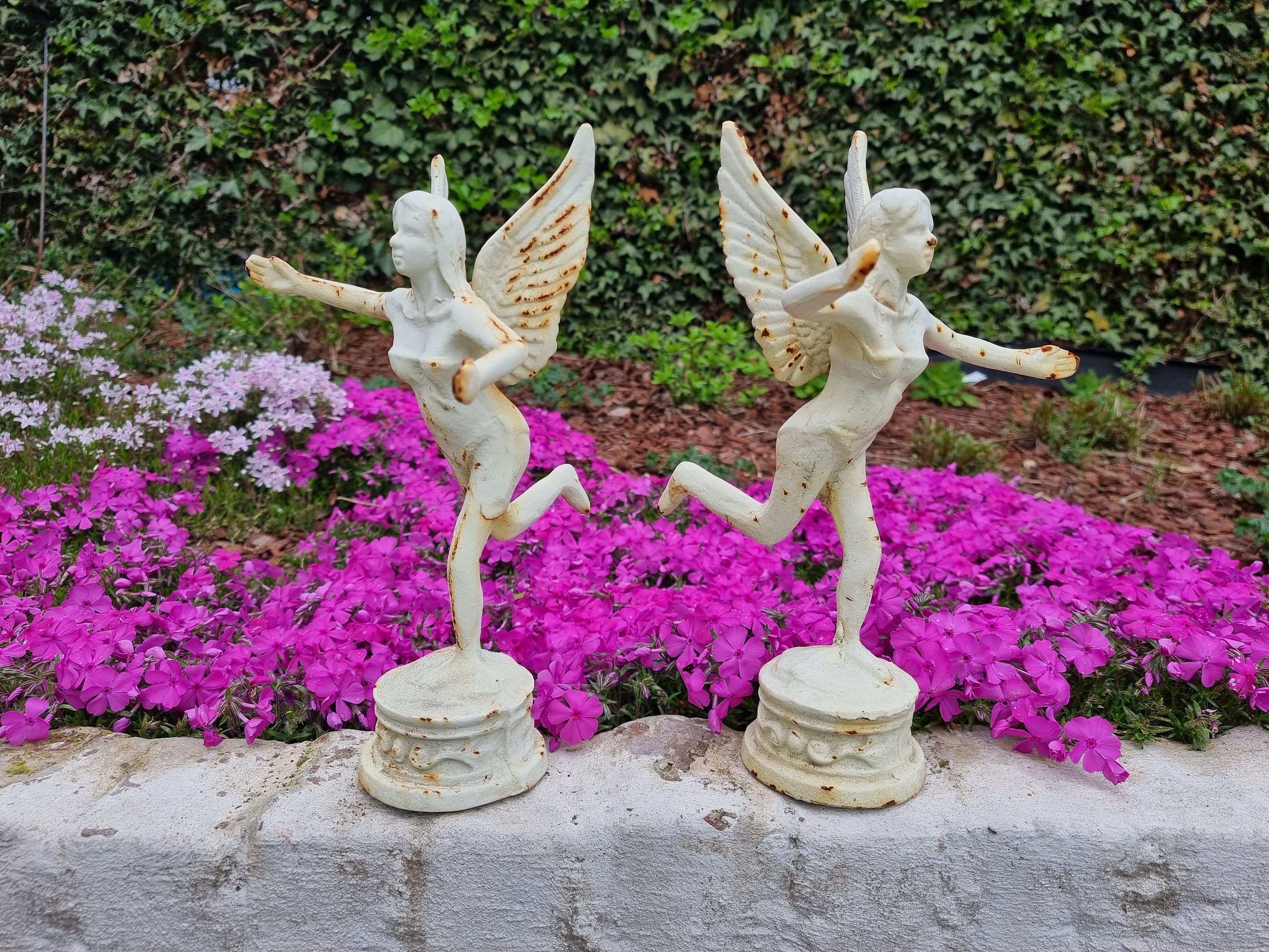 Cast iron garden sculptures Angel ornaments Classic garden ornaments