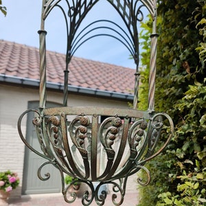 Beautiful wrought iron flower basket Hanging flower basket Garden decoration Green garden basket Basket for hanging plants image 8