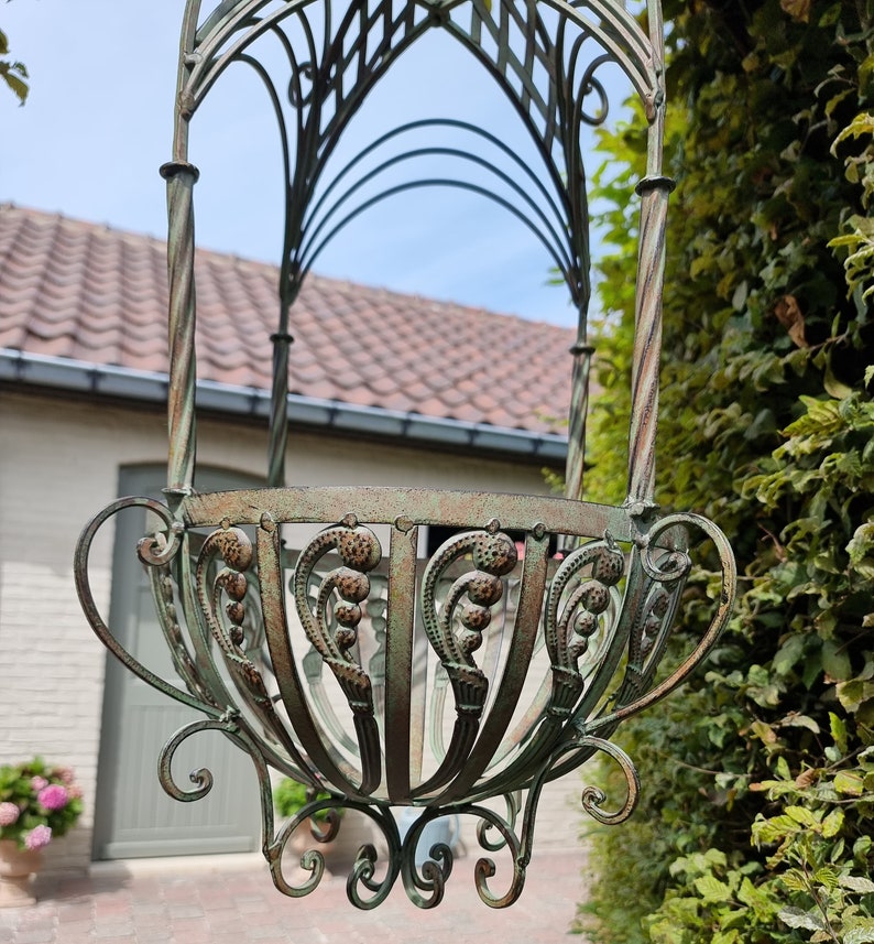 Beautiful wrought iron flower basket Hanging flower basket Garden decoration Green garden basket Basket for hanging plants image 8