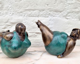 Ladies in bathing suit - Bronze figurines - Bronze decor ornaments