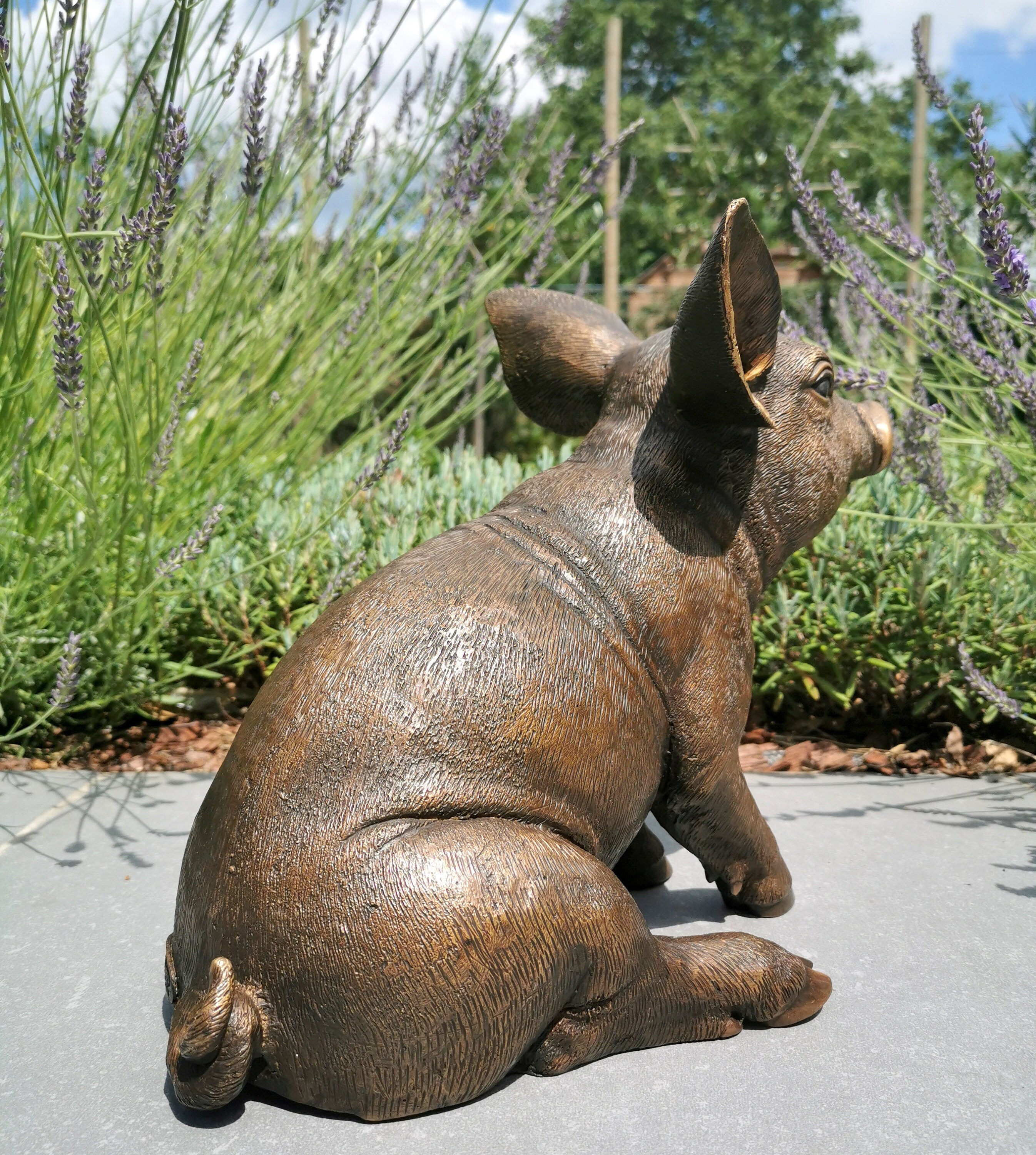 Bronze sculpture of a pig Pigglet Bronze garden statues