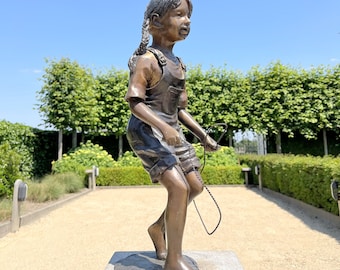 Vintage bronze sculpture of a girl with skipping rope - Bronze toddlers - Bronze children - Bronze garden art