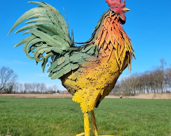 Beautiful metal rooster - stately rooster - unique garden decoration - Easter decoration - Spring and summer furnishing of Patio and garden