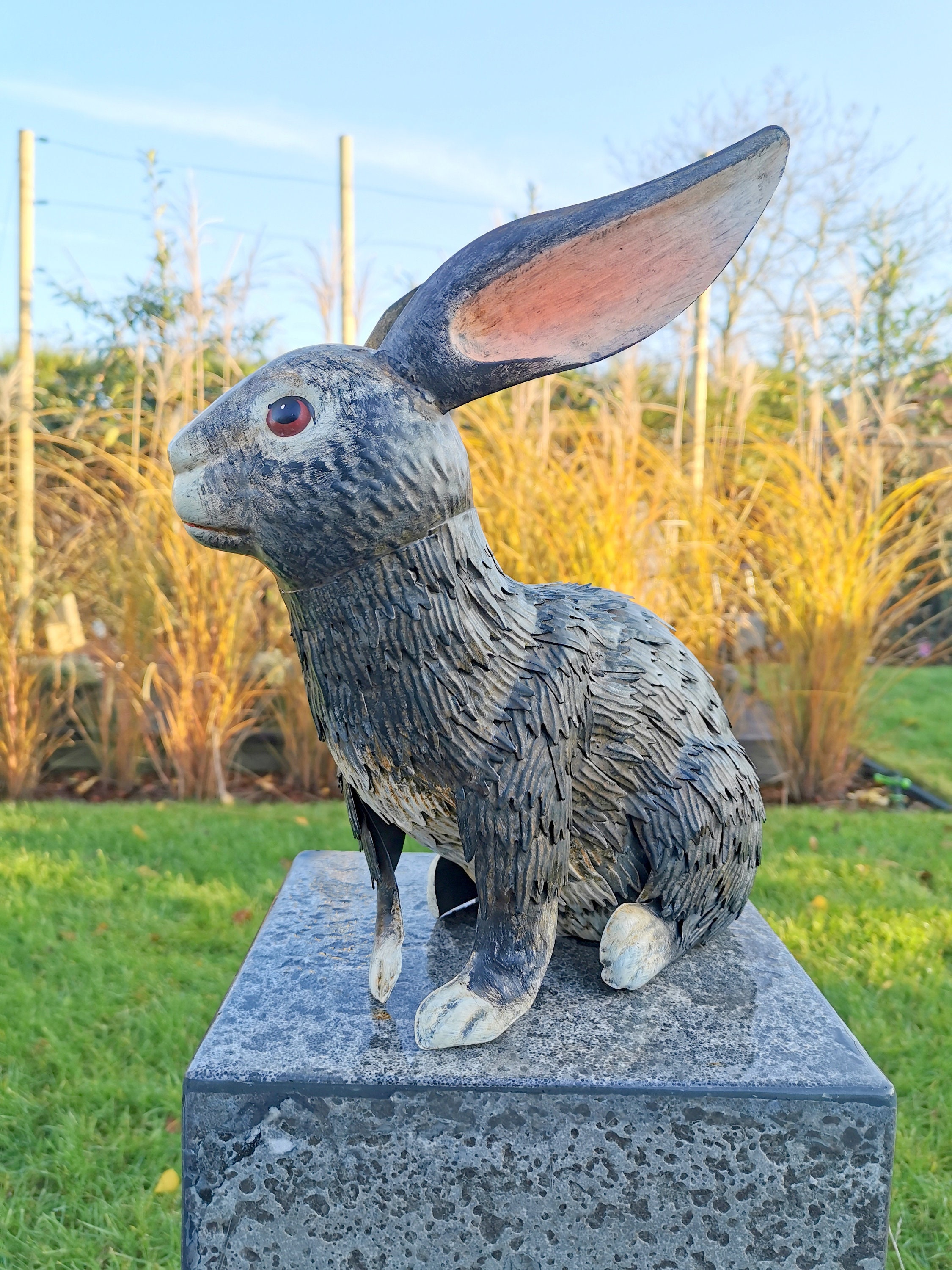 Cute metal rabbit ( Garden Sculpture)