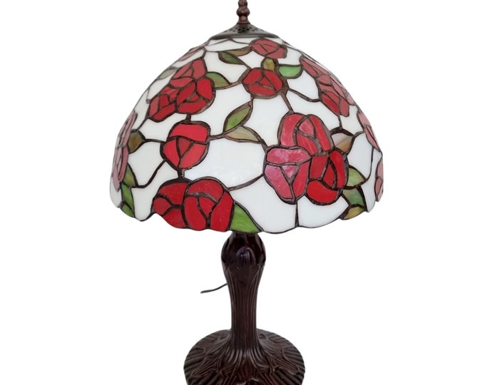 Stained glass lamp - Red rose lamp - Romantic home decor - Cottagecore home decor - rose bouquet