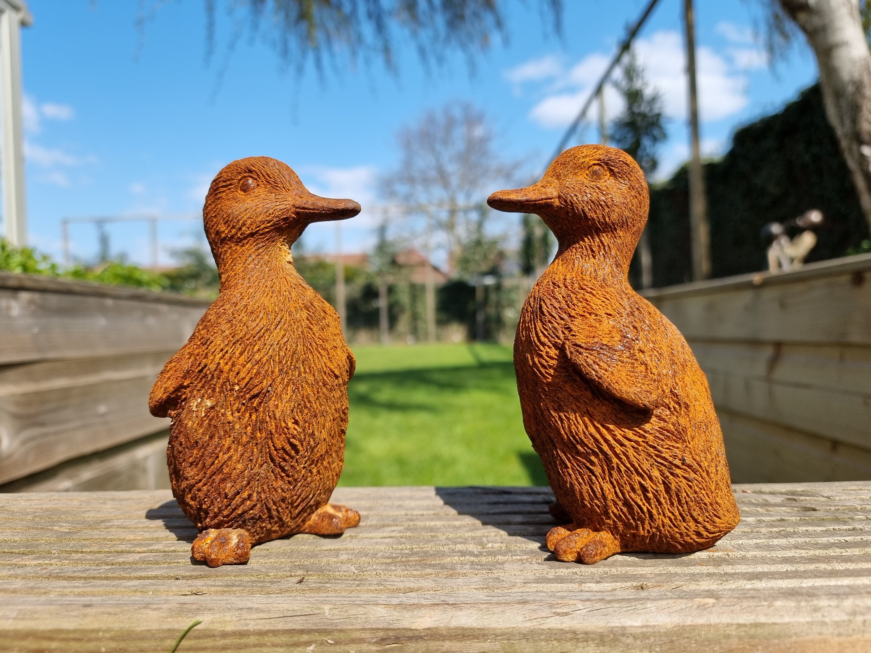 Cast iron ducklings Courtyard ornaments Garden ornaments Duck