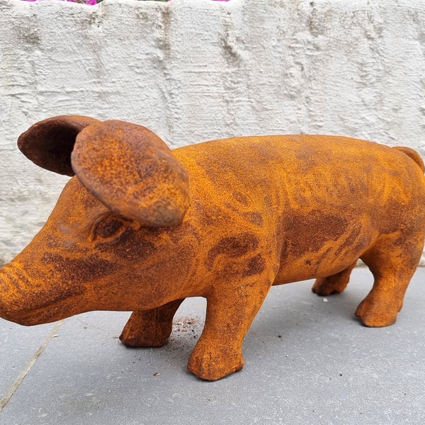 Cast iron pig - Garden sculpture - Garden animals