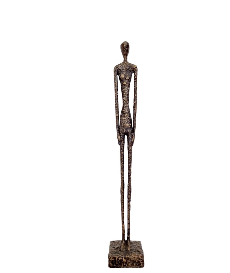 Couple de géants en bronze couple minimaliste en bronze Homme et femme Ornements de maison en bronze moderniste image 8