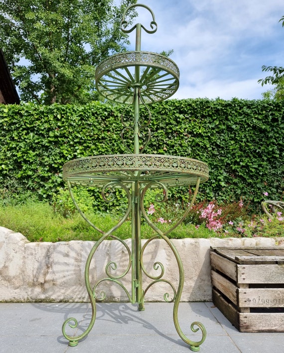 Wrought iron 2024 garden swing