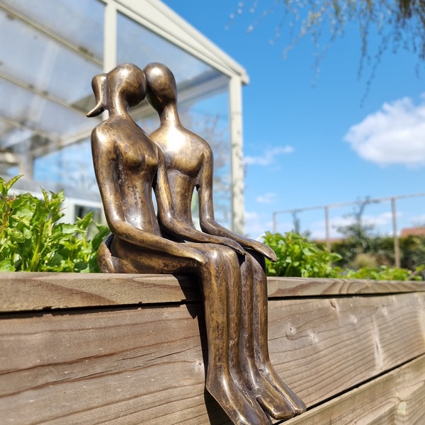 Couple amoureux - Sculpture en bronze assis - Ornements de jardin en bronze